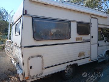 Camper anno 1989 diesel.  Buone condizioni 