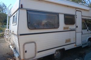 Camper anno 1989 diesel.  Buone condizioni 