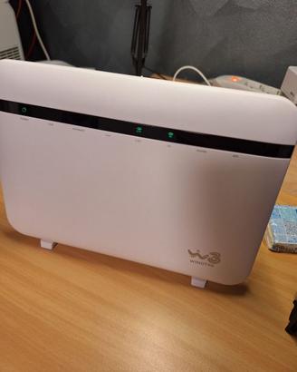 Modem/router Wind3 Hub 2023 ZTE H389X