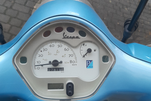Vespa piaggio LX cc50 del 2009