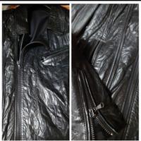 Giubbotto di pelle nera