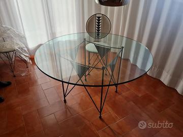 Tavolo Midway di F.L. Wright per Cassina e 4 sedie