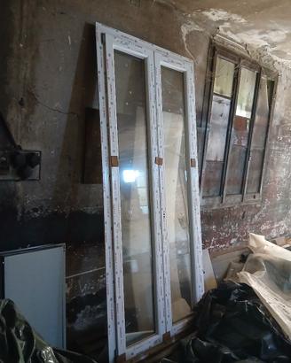 PORTAFINESTRA PVC + ZANZARIERA + CANCELLO SICUREZZ