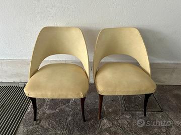 SEDIE IN LEGNO EBANIZZATO E RIVESTIMENTO SKAI