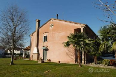 Porzione di bifamiliare a Noale (VE)