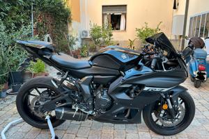 Yamaha YZF R7