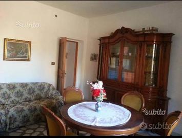 Fiumicino villa indipendente agosto