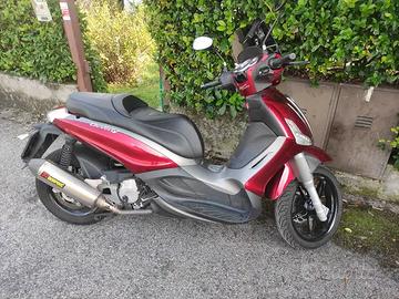 Beverly 350 ST