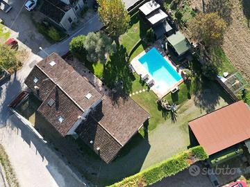 VILLA SINGOLA A VOLTA MANTOVANA