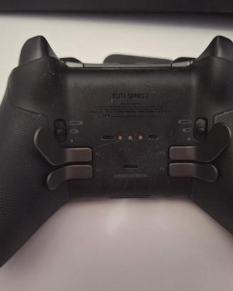 Xbox Elite Series 2 Controller con base di ricqri