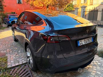 Tesla Y Long Range AWD -