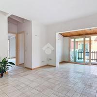 3 LOCALI A ARZACHENA