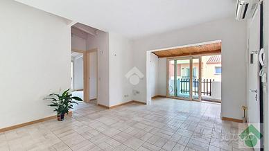 3 LOCALI A ARZACHENA