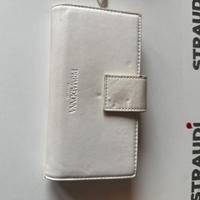 Portafoglio da donna color bianco.