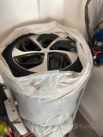 Cerchi da 19” originali Hyundai