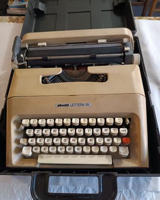 macchina per scrivere olivetti