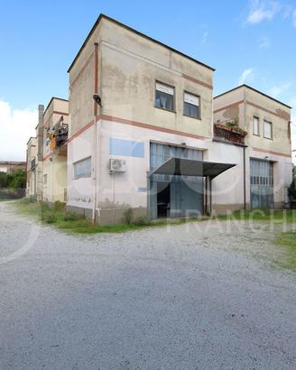 Capannone Industriale Civita Castellana