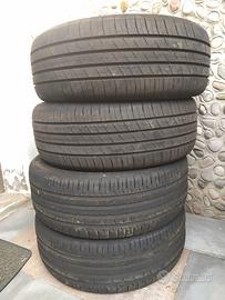 gomme 215/55/17