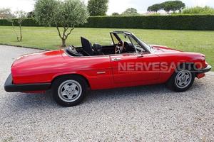 Alfa Romeo Spider Duetto 2.0 - Rosso interni neri