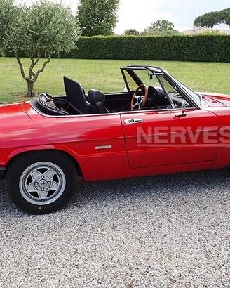 Alfa Romeo Spider Duetto 2.0 - Rosso interni neri