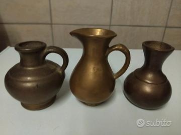 VECCHI OGGETTI BROCCHE ANFORE IN OTTONE  VINTAGE 