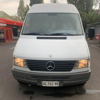 Mercedes sprinter 214