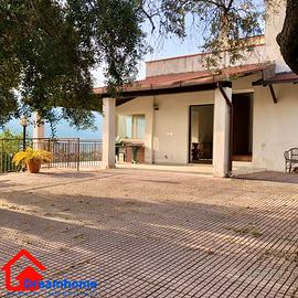 Porzione di villa con vista panoramica