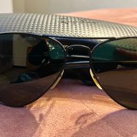 OCCHIALI DA SOLE RAY BAN in fibra di carbonio nero