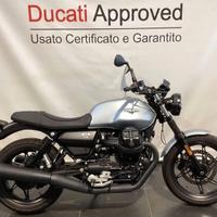 Moto Guzzi V7 Stone