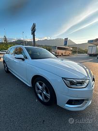 AUDI A4 AVANT 35 TDI MHEV