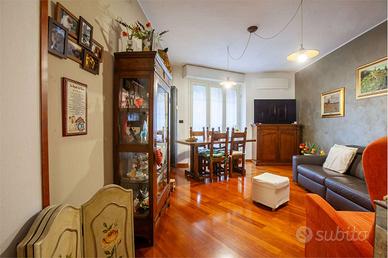 TRILOCALE ARREDATO CON POSTO AUTO