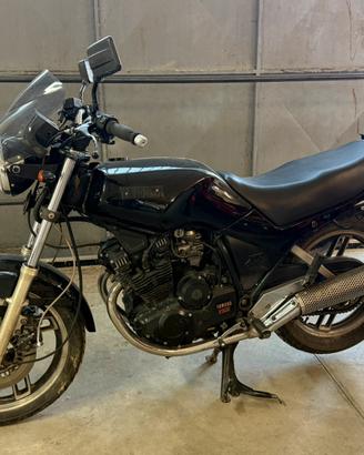 Yamaha XS 400