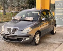 Lancia Ypsilon 1.3 mjt 51kw Platino OK NEOPATENTAT