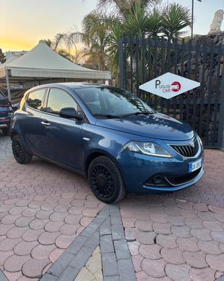 Lancia Ypsilon 1.0 FireFly 5 porte S&S Hybrid Silv