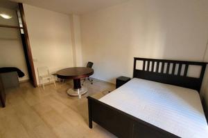 Stanza in appartamento di 110 m² a Milano