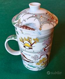 Tisaniera in porcellana smaltata decorata, 3 Pezzi