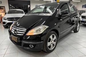 MERCEDES A180 CDI Avantgarde UNICO PROP/ NAVI/