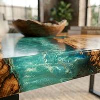 tavolo in legno massello e resina epossidica 