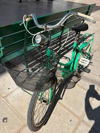 Bicicletta vintage ragazza/o verde con cestello