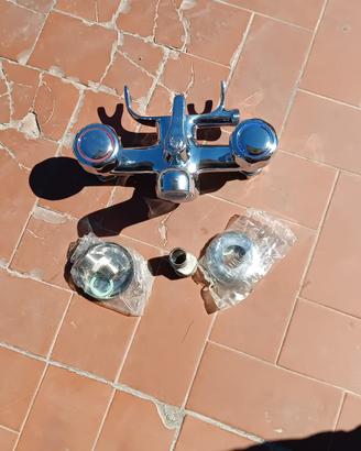 Rubinetto cromato vasca nuovo