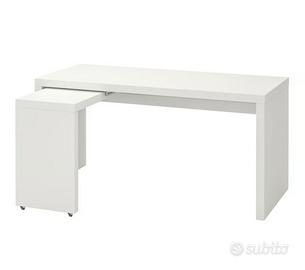 SCRIVANIA USATA  CON PIAN ESTRAIBILE BIANCO 151X65