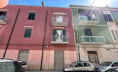 2 LOCALI A BARLETTA