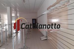 Locale di ampia metratura