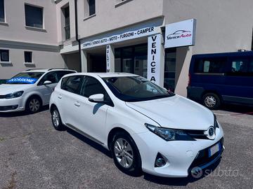 Toyota Auris 1.8 Hybrid Active Plus