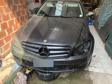 Mercedes C200 CDI 2007 Avantgrade motore OM646