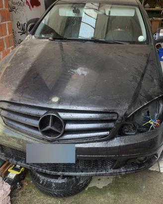 Mercedes C200 CDI 2007 Avantgrade motore OM646