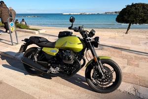 Moto guzzi v7 sport