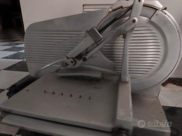 affettatrice professionale 380v