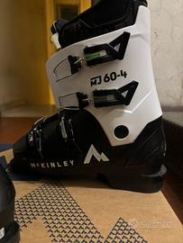 Sci e scarponi (130 cm, n. 39)