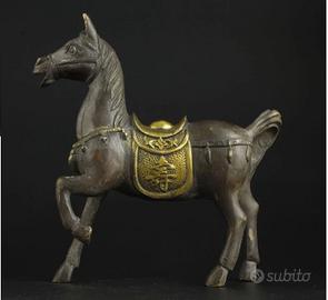Statua cavallo dinastia Tang bronzo dorato - simbo
